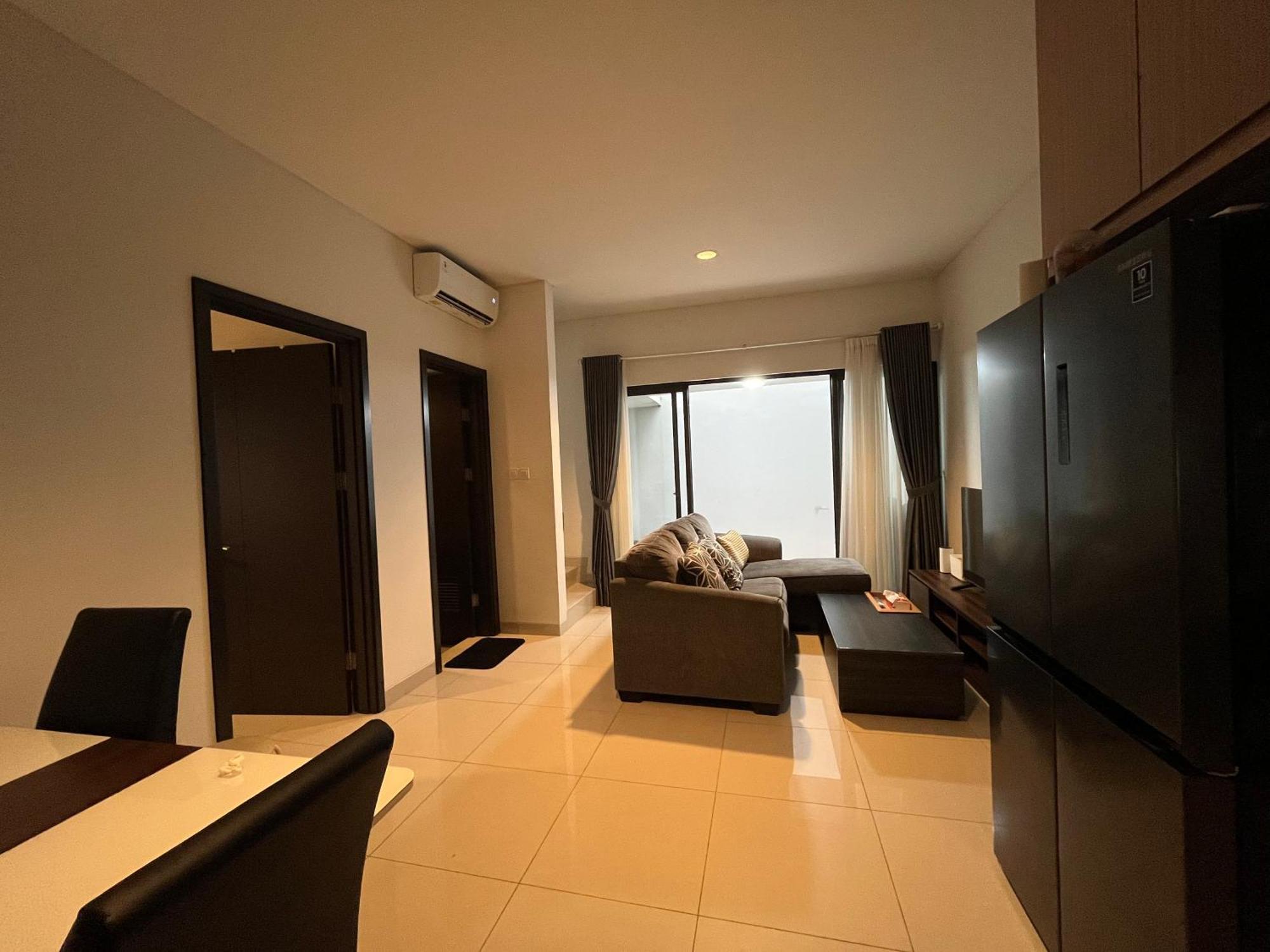 2 Floor Cozy House In Wisteria Jakarta Garden City Buitenkant foto
