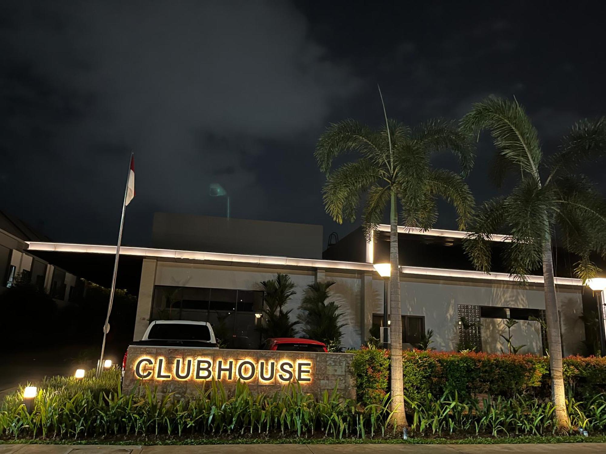 2 Floor Cozy House In Wisteria Jakarta Garden City Buitenkant foto