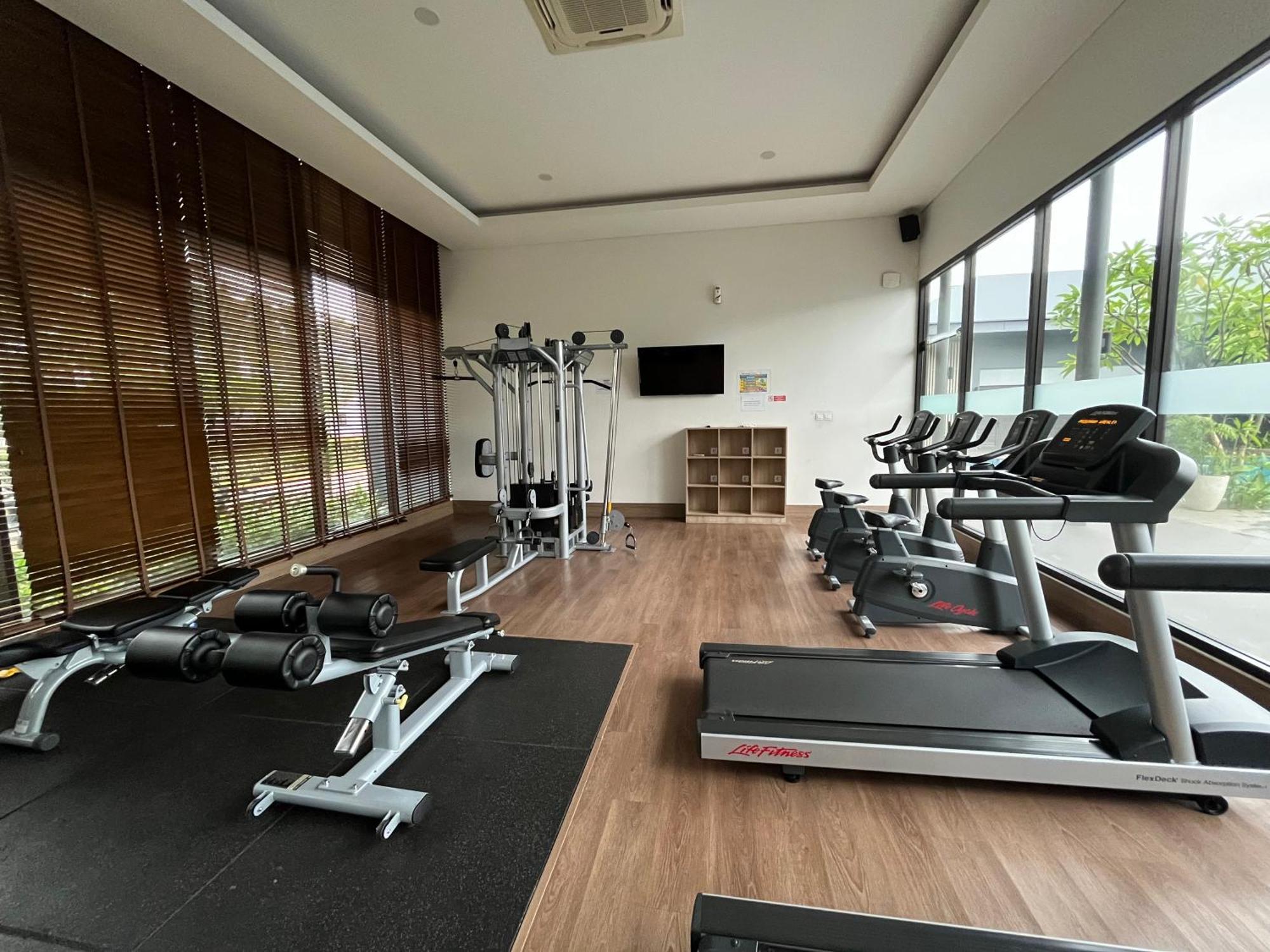 2 Floor Cozy House In Wisteria Jakarta Garden City Buitenkant foto
