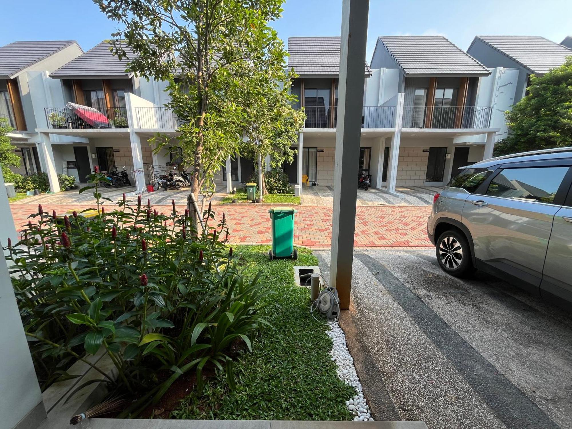 2 Floor Cozy House In Wisteria Jakarta Garden City Buitenkant foto